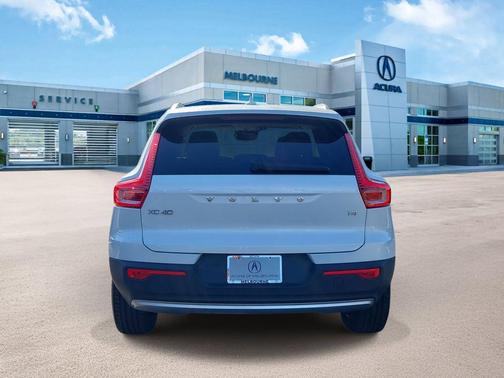 2022 Volvo XC40 T4 Inscription