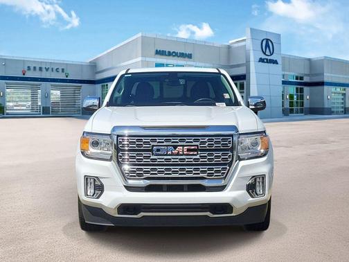 Summit White 2022 GMC Canyon Denali