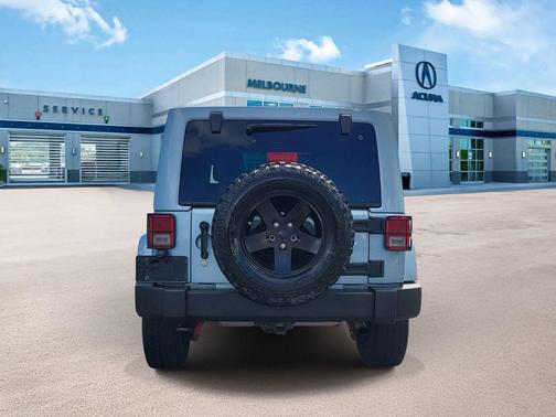 2012 Jeep Wrangler Unlimited Sahara