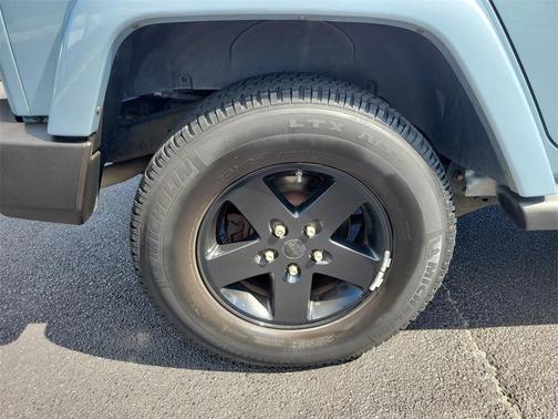 2012 Jeep Wrangler Unlimited Sahara