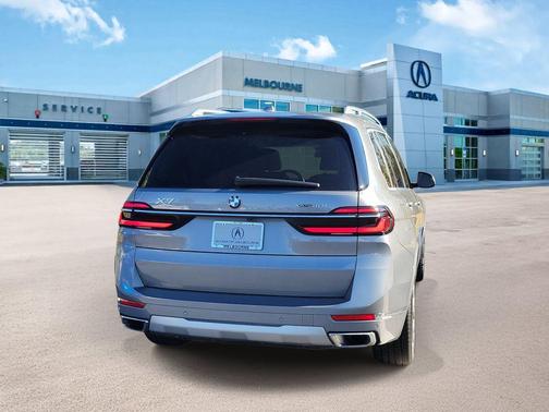 2023 BMW X7 xDrive40i