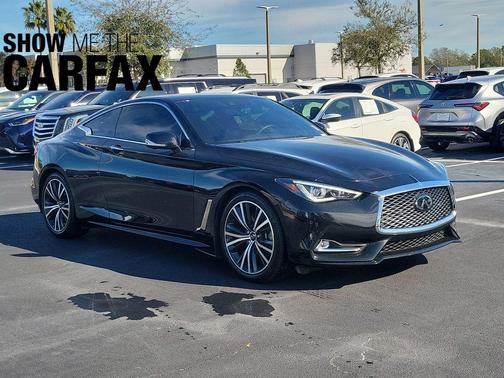 2022 INFINITI Q60 LUXE