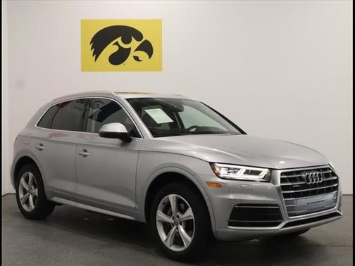 2020 Audi Q5 45 Premium Plus