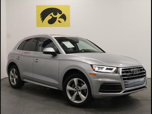 2020 Audi Q5 45 Premium Plus