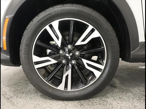 2023 Mitsubishi Eclipse Cross SE