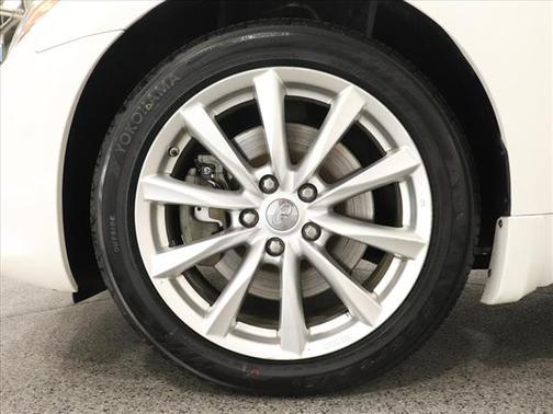 2014 INFINITI Q60 Base