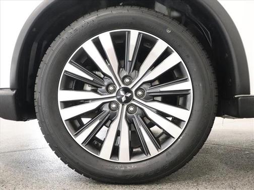 2020 Mitsubishi Outlander ES