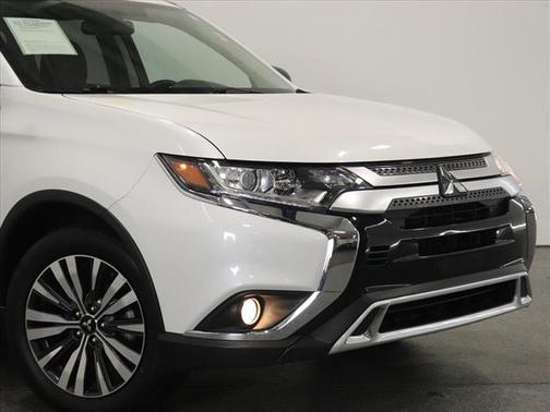 2020 Mitsubishi Outlander ES