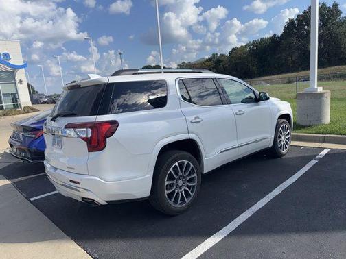 2021 GMC Acadia Denali