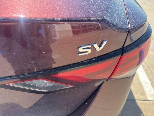 Rosewood Metallic 2023 Nissan Sentra SV