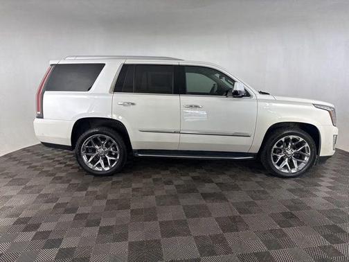 2018 Cadillac Escalade Premium Luxury