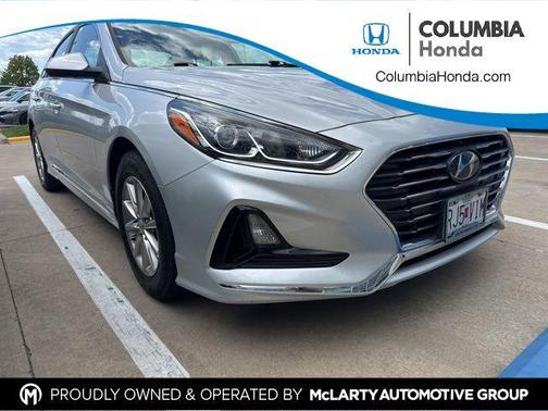 Symphony Silver 2019 Hyundai SONATA SE