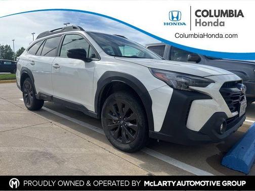 Crystal White Pearl 2025 Subaru Outback Onyx Edition
