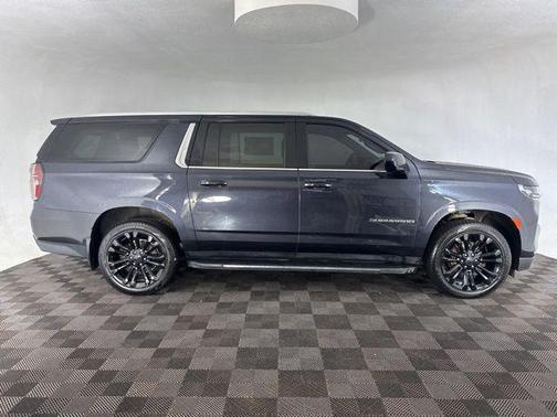 2022 Chevrolet Suburban LT