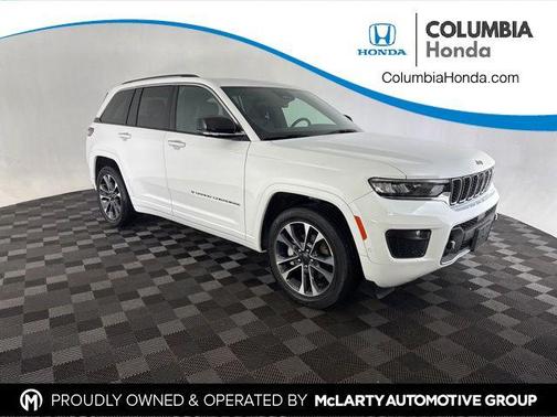 Bright White Clearcoat 2023 Jeep Grand Cherokee Overland