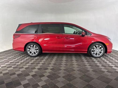 2025 Honda Odyssey Touring