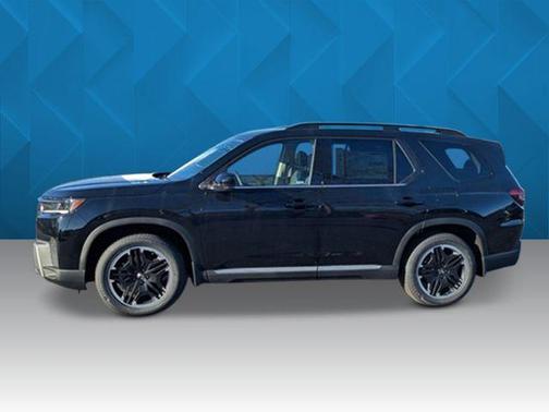 Crystal Black 2026 Honda Pilot Touring 8-Passenger