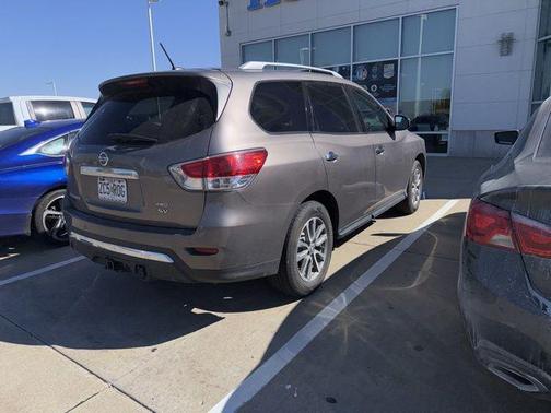 2014 Nissan Pathfinder SV