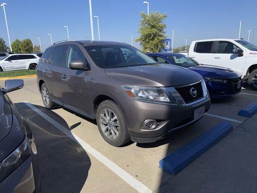 2014 Nissan Pathfinder SV