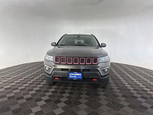 Granite Crystal Metallic Clearcoat 2019 Jeep Compass Trailhawk