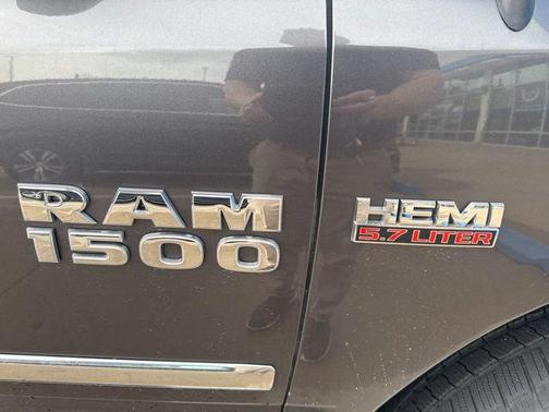 Granite Crystal Metallic Clearcoat 2016 RAM 1500 Big Horn