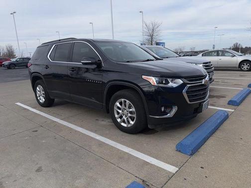 2020 Chevrolet Traverse LT Cloth
