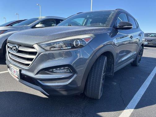 2017 Hyundai TUCSON Night
