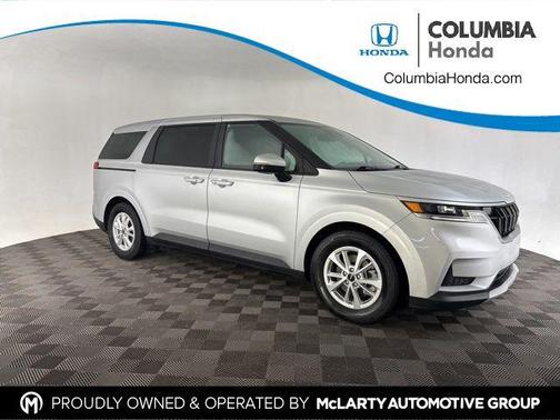 2023 Kia Carnival LX