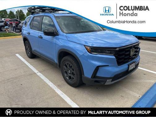 Diffused Sky Pearl 2025 Honda Pilot TrailSport
