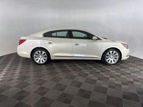 White Diamond Tricoat 2014 Buick LaCrosse Leather