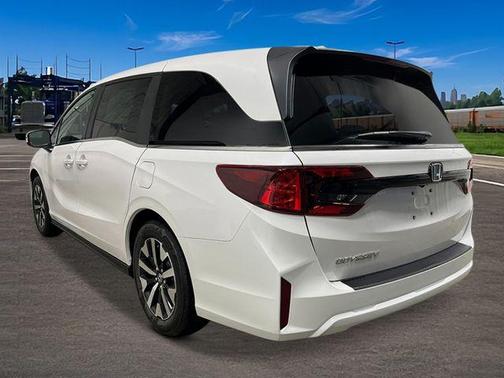 Platinum White Pearl 2026 Honda Odyssey EX-L