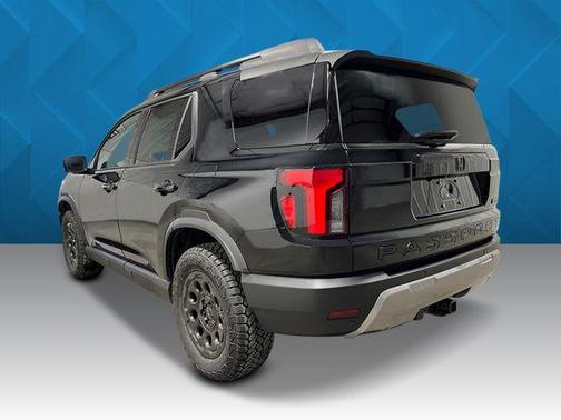 Crystal Black Pearl 2026 Honda Passport AWD TrailSport Elite Blackout