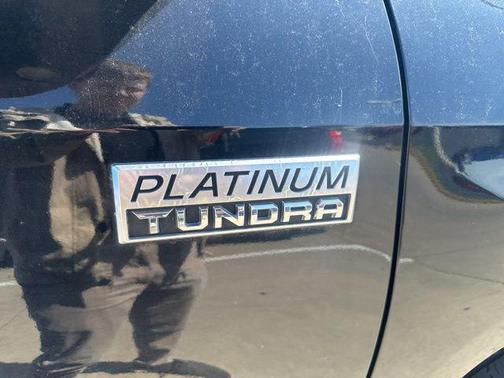 Midnight Black Metallic 2017 Toyota Tundra Platinum