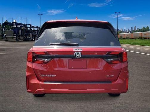 Radiant Red Metallic II 2026 Honda Odyssey Elite