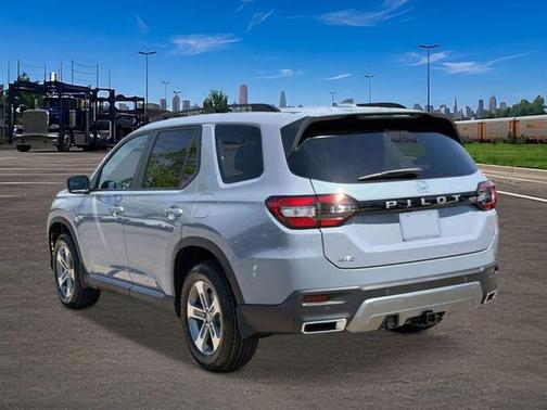 Sonic Gray Pearl 2026 Honda Pilot EX-L