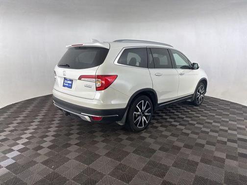 2020 Honda Pilot Touring 8-Passenger