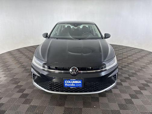 Deep Black Pearl 2025 Volkswagen Jetta 1.5T S