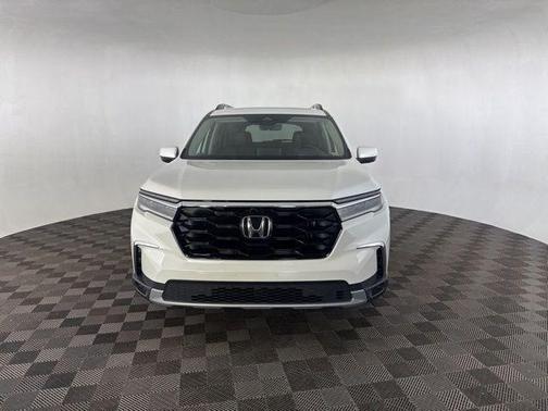 2023 Honda Pilot AWD Elite