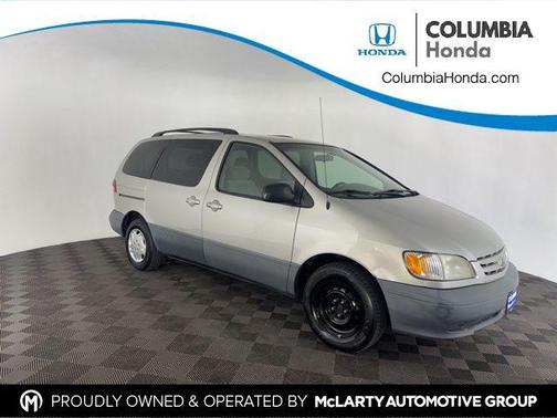 2003 Toyota Sienna CE