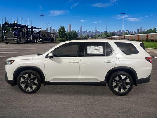 Platinum White Pearl 2026 Honda Pilot Elite