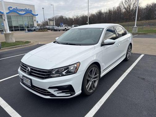 2016 Volkswagen Passat 1.8T R-Line