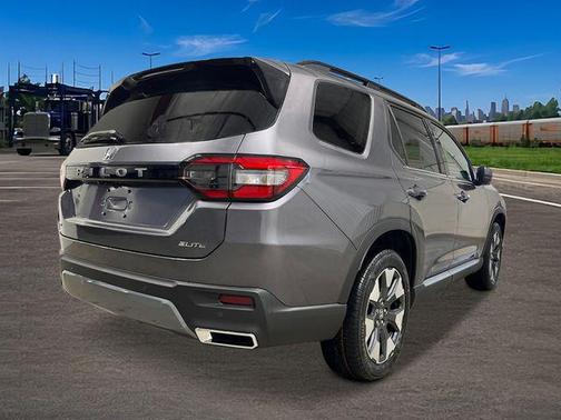 Modern Steel Metallic 2026 Honda Pilot Elite