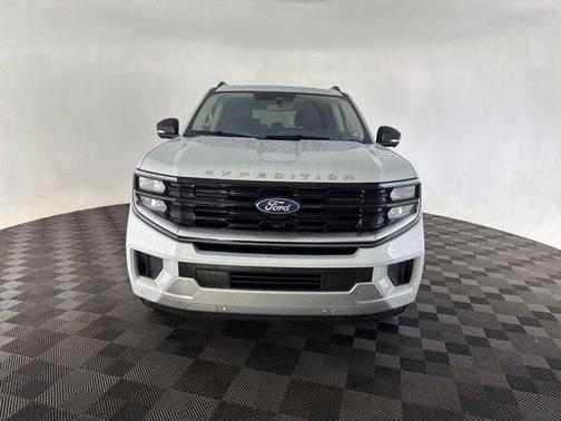 Space Silver Metallic 2025 Ford Expedition Platinum