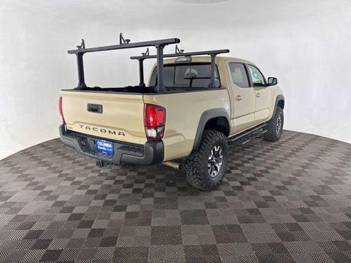Cement 2019 Toyota Tacoma TRD Off Road