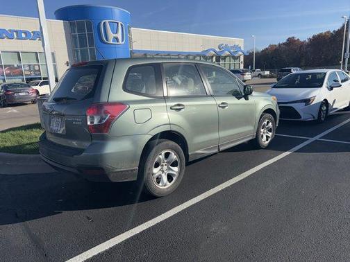 2014 Subaru Forester 2.5i