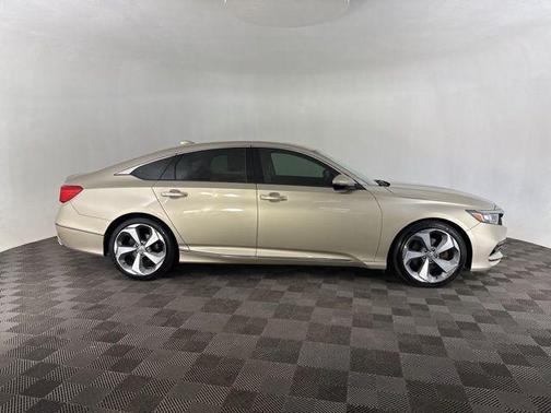 2020 Honda Accord Touring 2.0T