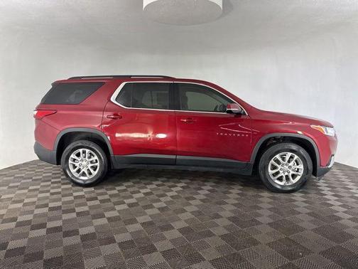 2020 Chevrolet Traverse LT Leather