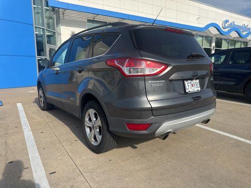 Ruby Red Metallic Tinted Clearcoat 2015 Ford Escape SE