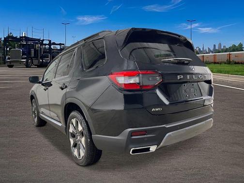 Smoke Blue Pearl 2026 Honda Pilot Touring 8-Passenger