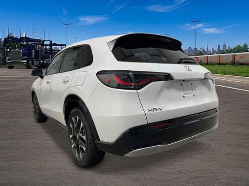 Platinum White Pearl 2027 Honda HR-V EX-L